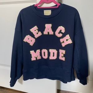 Judith March Beach Mode sweatshirt and shorts set